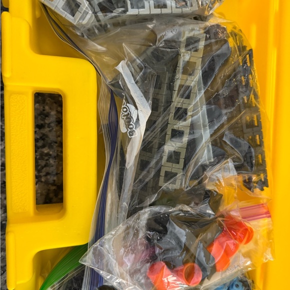 Fisher-Price Bright Yellow Construx 2 Storage Case w/building items & additional - Picture 2 of 4